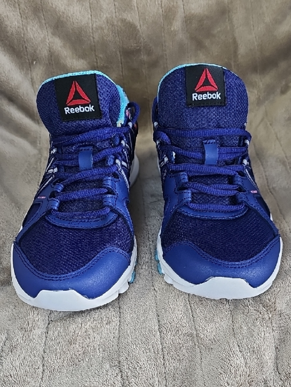 Reebok Women's Size 6 Navy Blue Sneakers with Teal and Multicolor Print - Picture 3 of 13